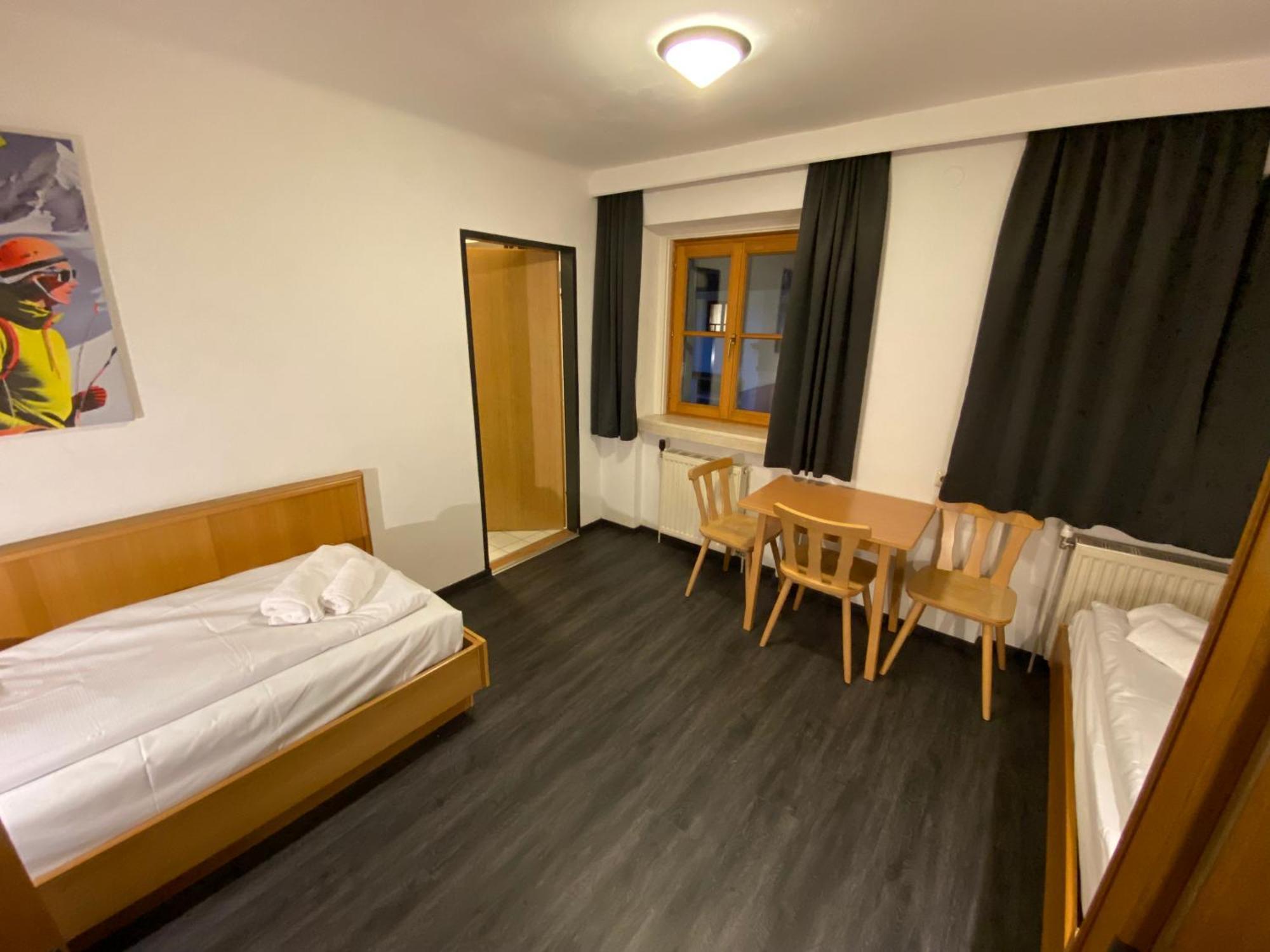 Twenty Seven City Hotel Zell am See Kültér fotó